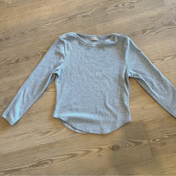 Free People intimately women's long sleeve shirt waffle gray cropped size large - Picture 2 of 7